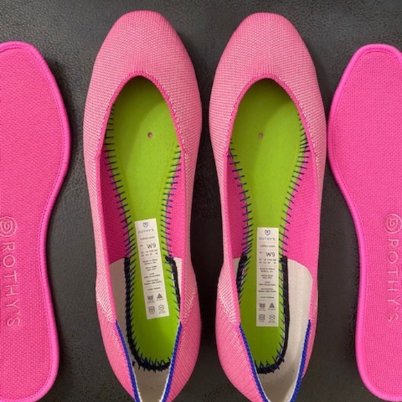 BNIB Rothy's Strawberry Ice Squares - Size 9 - Picture 3 of 5